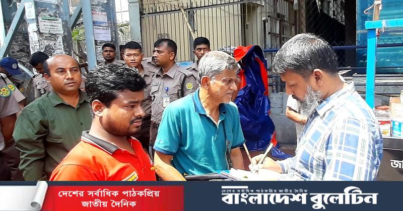 ​ধানমন্ডি কাকলি হাই স্কুলের আশপাশে ডিএসসিসির অভিযান