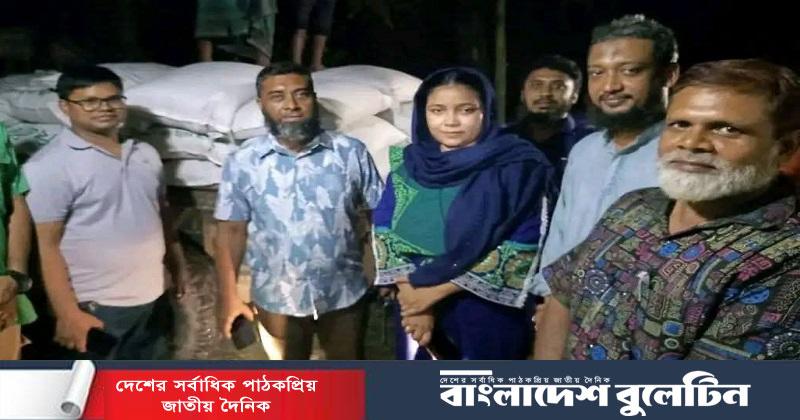 মহাদেবপুরে ব্যবসায়ীর বাড়ি থেকে ৩০০ বস্তা সার জব্দ