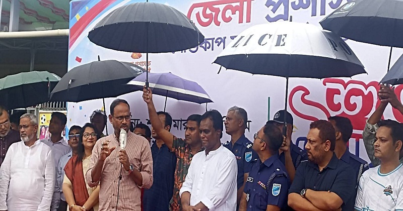 টাঙ্গাইলে জেলা প্রশাসক গোল্ডকাপ ফুটবল টুর্নামেন্টের উদ্বোধন