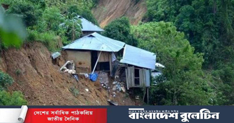 কক্সবাজারে পাহাড়ধসের ঝুঁকিতে ৫ লাখ মানুষ