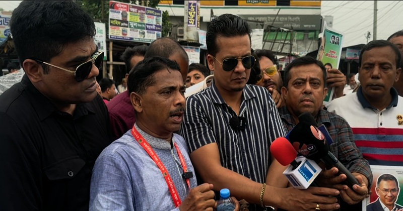 প্রধানমন্ত্রীকে শুভেচ্ছা জানাতে মাদারীপুরের মস্তফাপুরে বিএনপির নেতাকর্মীদের উপচে পড়া ভিড়