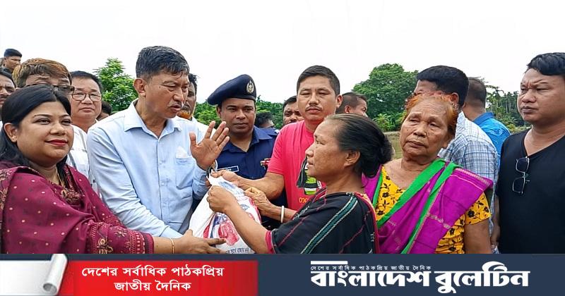 বন্যাদুর্গত বাঘাইছড়িতে এনজিওর কিস্তি আদায় বন্ধ থাকবে: এমপি দীপেন দেওয়ান