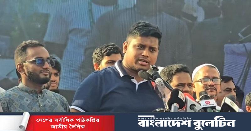 ‘ফার্মের মুরগিরা রাস্তায় নেমে এসেছিল বলেই আপনি শিক্ষামন্ত্রী’