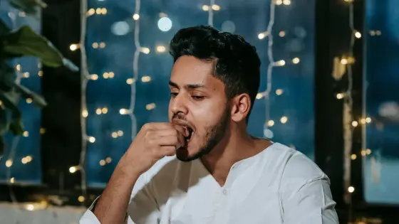 খাওয়ার সময় অস্বাভাবিক ঘাম হয় কেন?