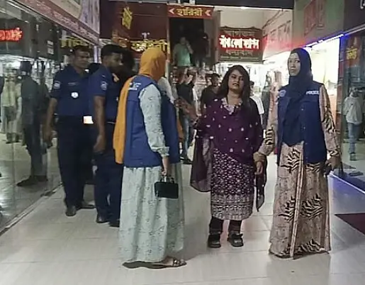 সাথী আক্তারের অপরাধ কী