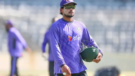 এখনই কেন দূরে তাকাচ্ছেন না নাজমুল