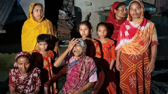 রাজিব বাস দুর্ঘটনায় জামালপুরের ছয়জন নিহত, স্বজনদের আহাজারি